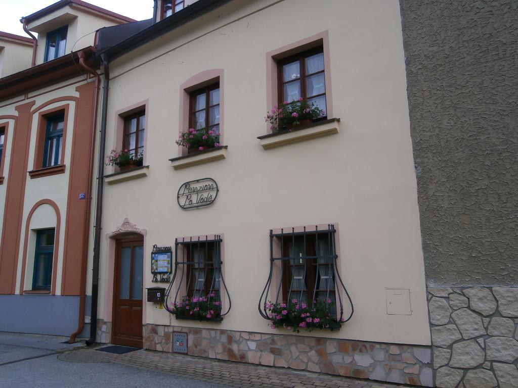 Penzion Po Vode Hotel Cesky Krumlov Exterior photo